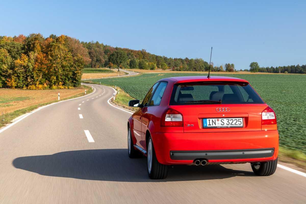 30 AÑOS DEL AUDI A3: TRES DÉCADAS DE “A LA VANGUARDIA DE LA TÉCNICA” EN EL SEGMENTO DE LOS COMPACTOS PREMIUM 30 AÑOS DEL AUDI A3: TRES DÉCADAS DE “A LA VANGUARDIA DE LA TÉCNICA” EN EL SEGMENTO DE LOS COMPACTOS PREMIUM