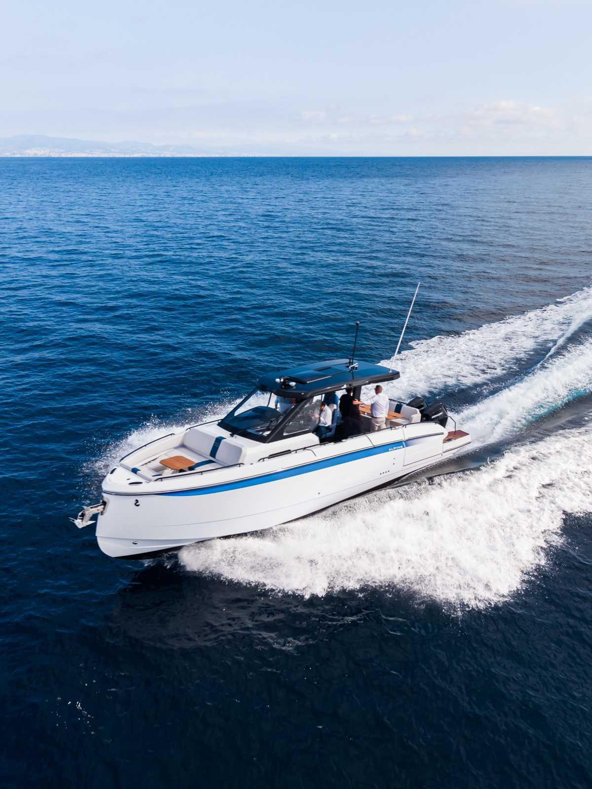 A390 Y BENETEAU GRAN TURISMO 35 ALPINE EDITION: UNA ALIANZA QUE LLEVA EL PLACER DE CONDUCIR DE LA CARRETERA AL MAR A390 Y BENETEAU GRAN TURISMO 35 ALPINE EDITION: UNA ALIANZA QUE LLEVA EL PLACER DE CONDUCIR DE LA CARRETERA AL MAR