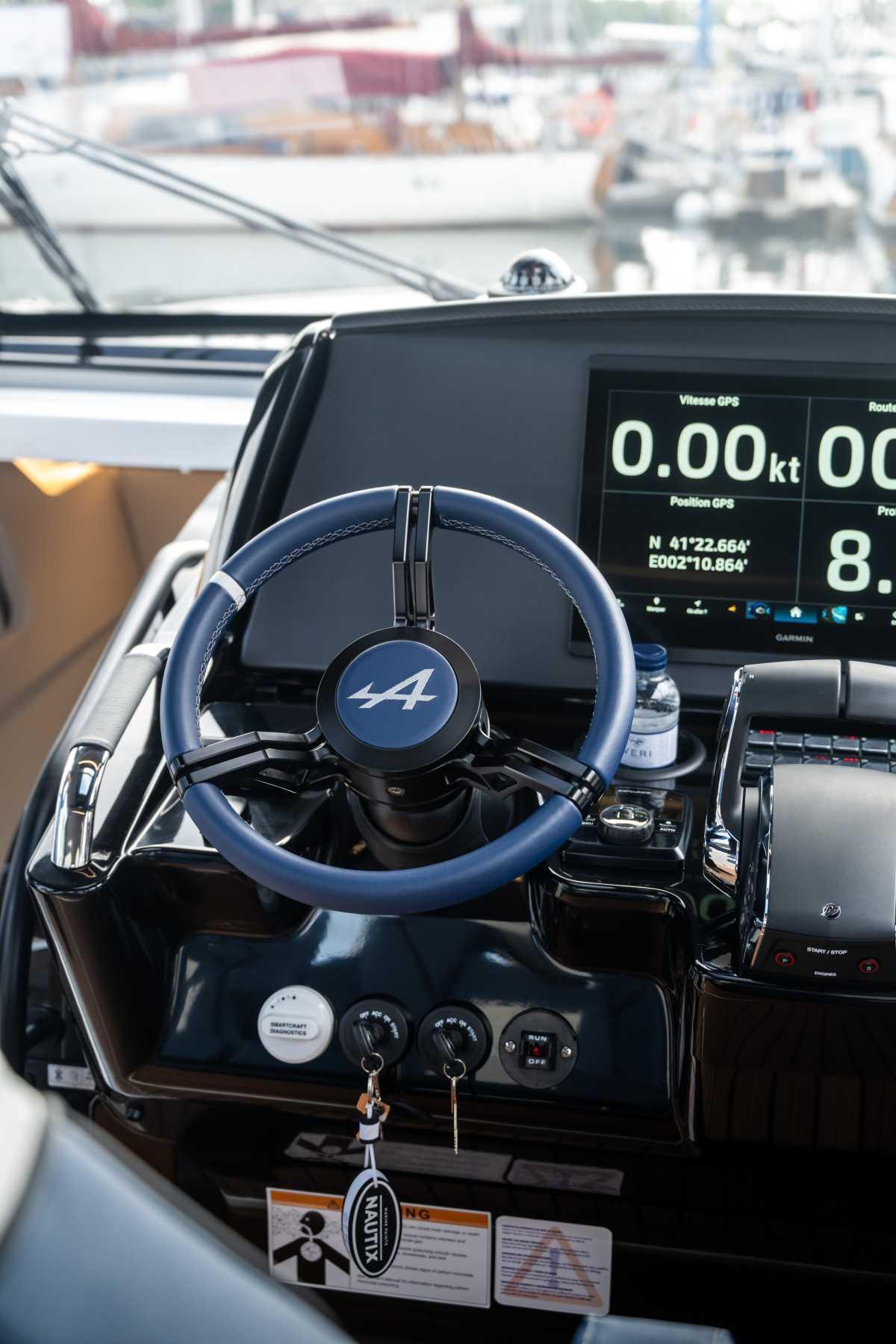 A390 Y BENETEAU GRAN TURISMO 35 ALPINE EDITION: UNA ALIANZA QUE LLEVA EL PLACER DE CONDUCIR DE LA CARRETERA AL MAR