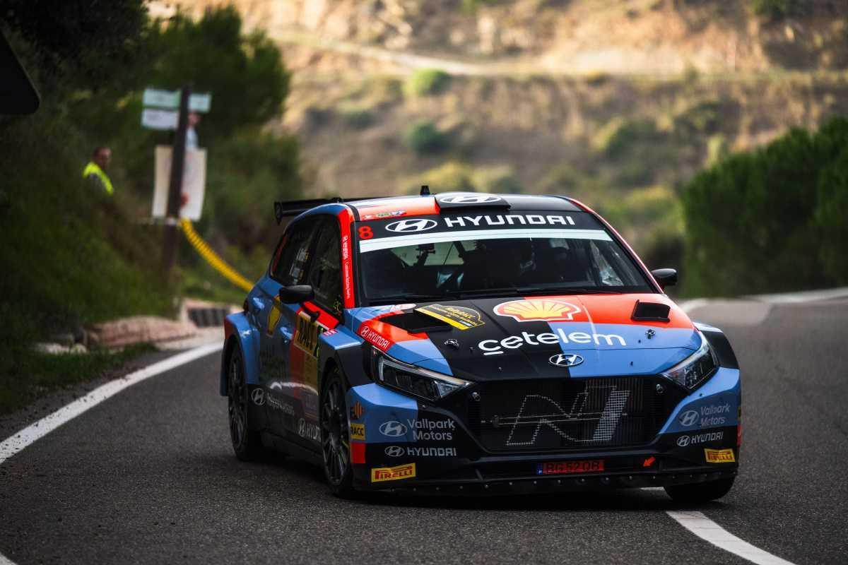 S-CER: Hyundai triunfa en Salou y López acaba en el podio
