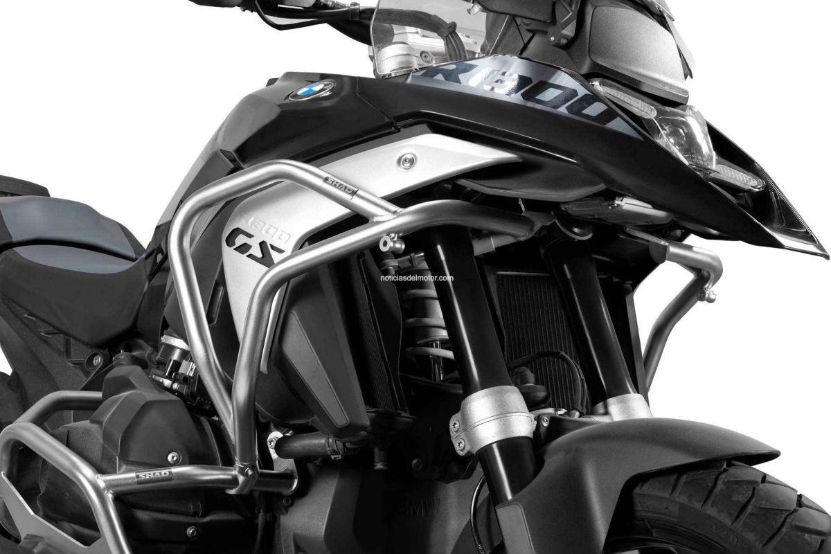 SHAD PRESENTA SUS PRIMERAS DEFENSAS DE MOTO