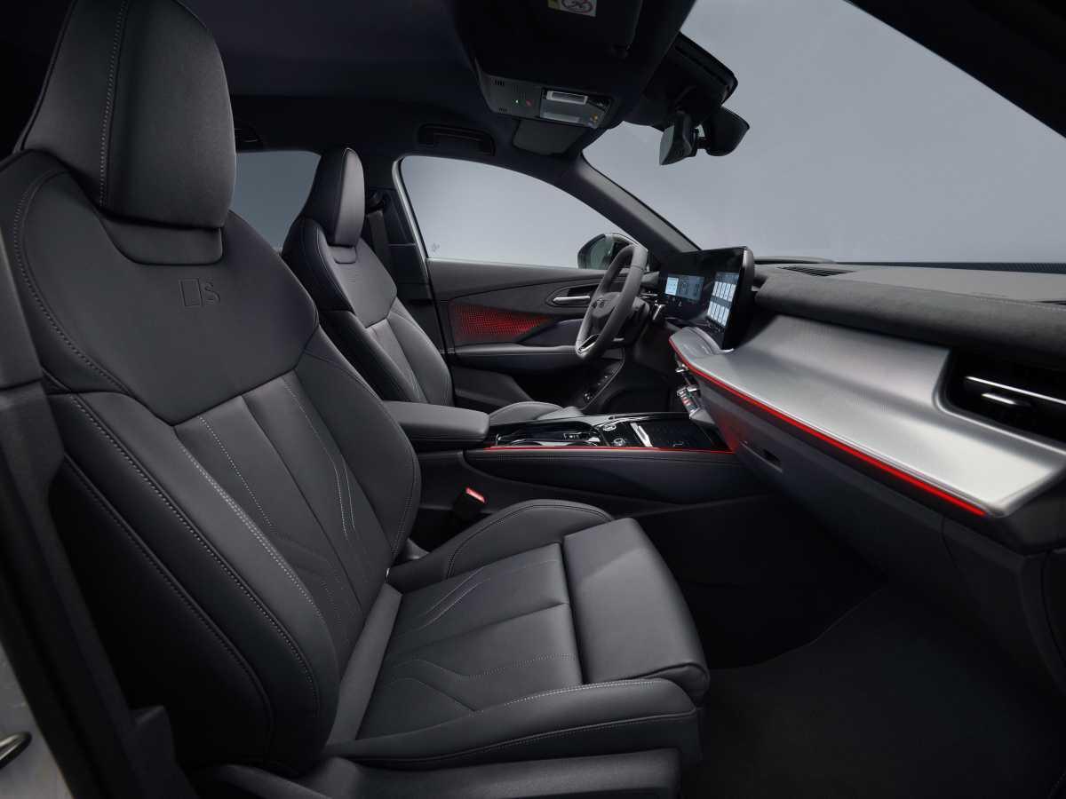 EL AUDI Q3 AMPLÍA SU OFERTA HÍBRIDA ENCHUFABLE Y REFUERZA LA GAMA TFSI CON MÁS POTENCIA Y ELECTRIFICACIÓN