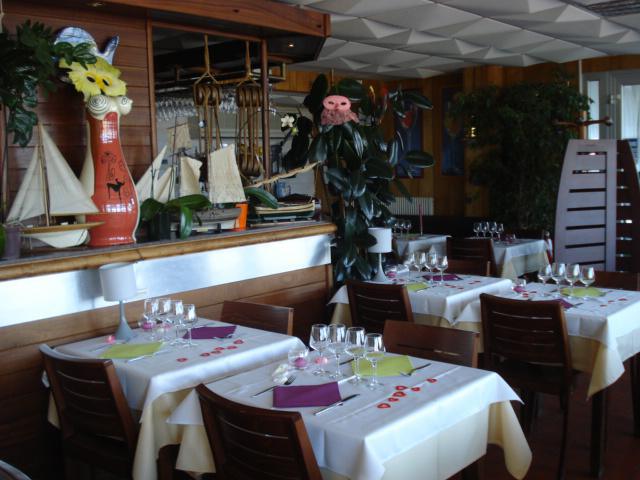 Tous les vendredis du mois de Mars. * Banyuls et Ses Mises en Bouche * Pica Pica * Paëlla aux Fruits de mer* Tarte à l'Orange.