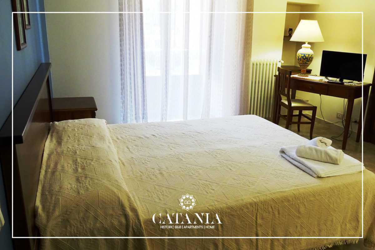 Catania Historic B&B Apartments & Home