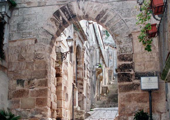 Arco dell'Annunziata - Arch of the Annunciation