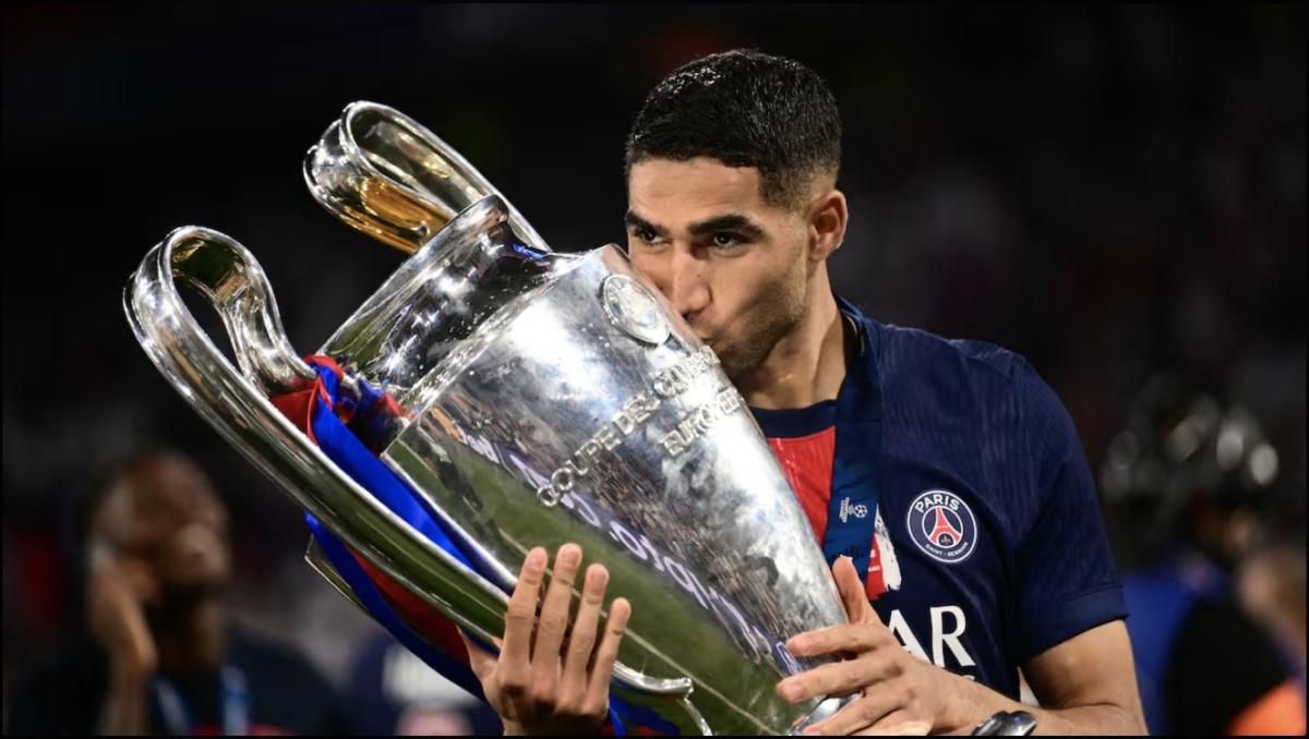 Hakimi écrit l'histoire : Le défenseur marocain mène le PSG vers sa première Ligue des Champions Hakimi écrit l'histoire : Le défenseur marocain mène le PSG vers sa première Ligue des Champions