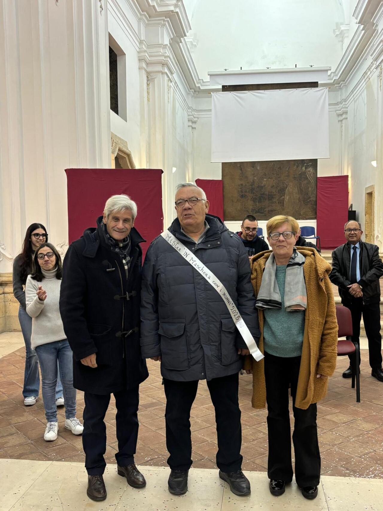 In Maschera con i Nonni a cura Associazione Pro Loco Arci Giovani e Servizi Sociali