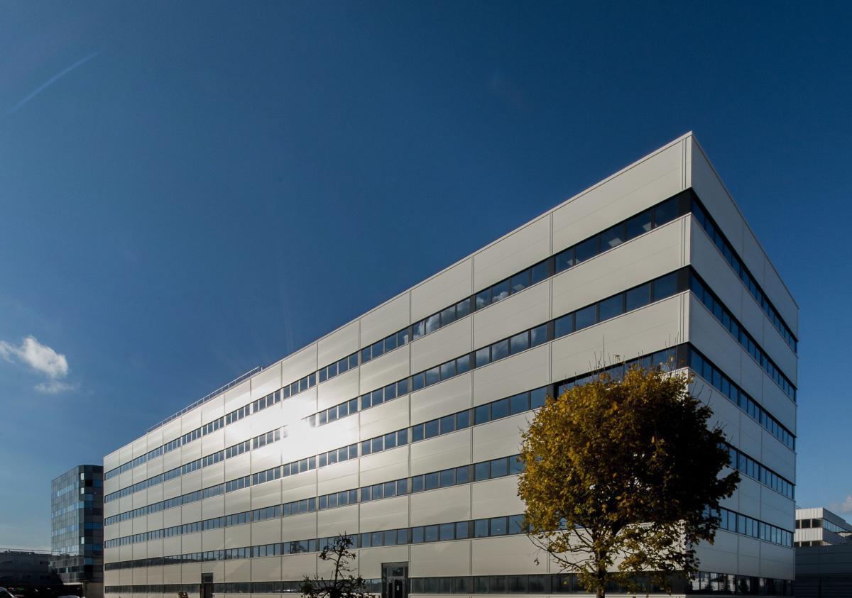 Bâtiments industriels et aéronautiques Bâtiments industriels et aéronautiques