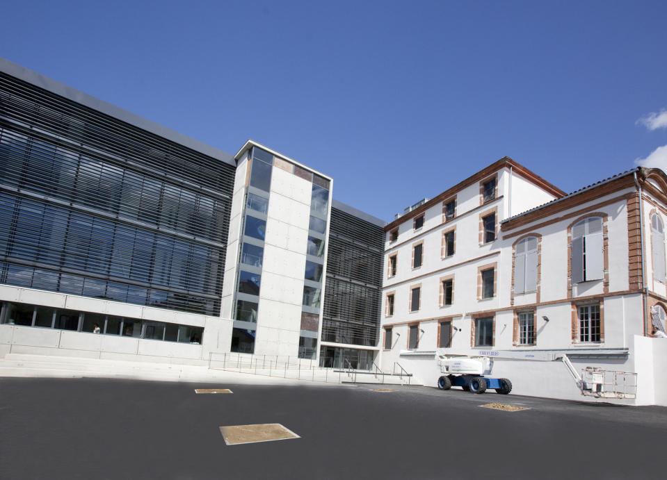 Equipements scolaires et universitaires Equipements scolaires et universitaires