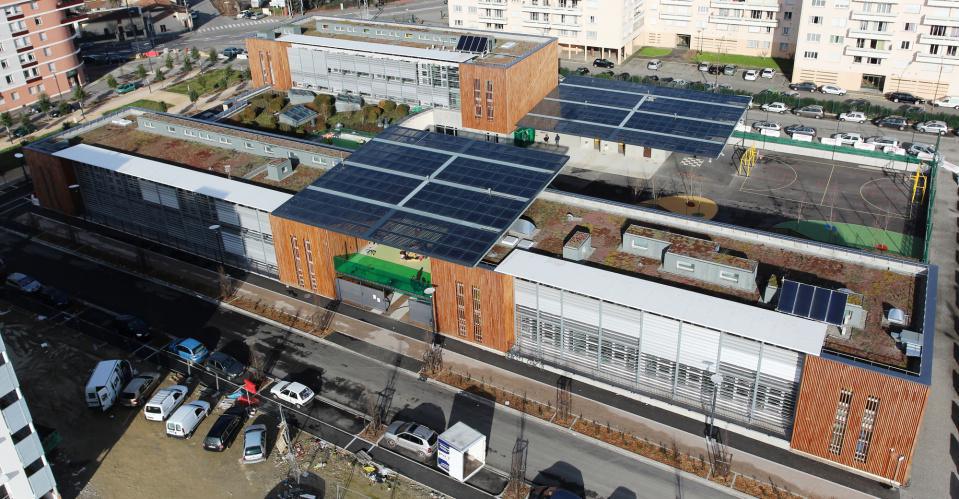 Equipements scolaires et universitaires Equipements scolaires et universitaires