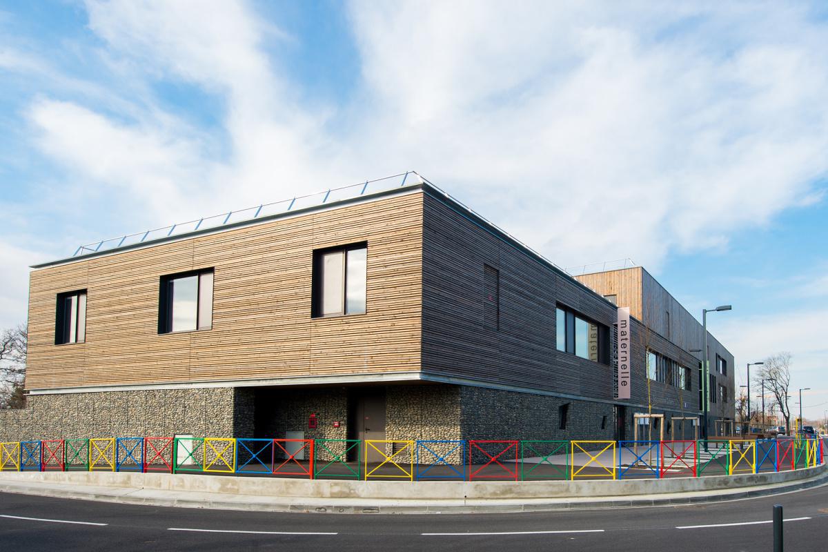 Equipements scolaires et universitaires Equipements scolaires et universitaires