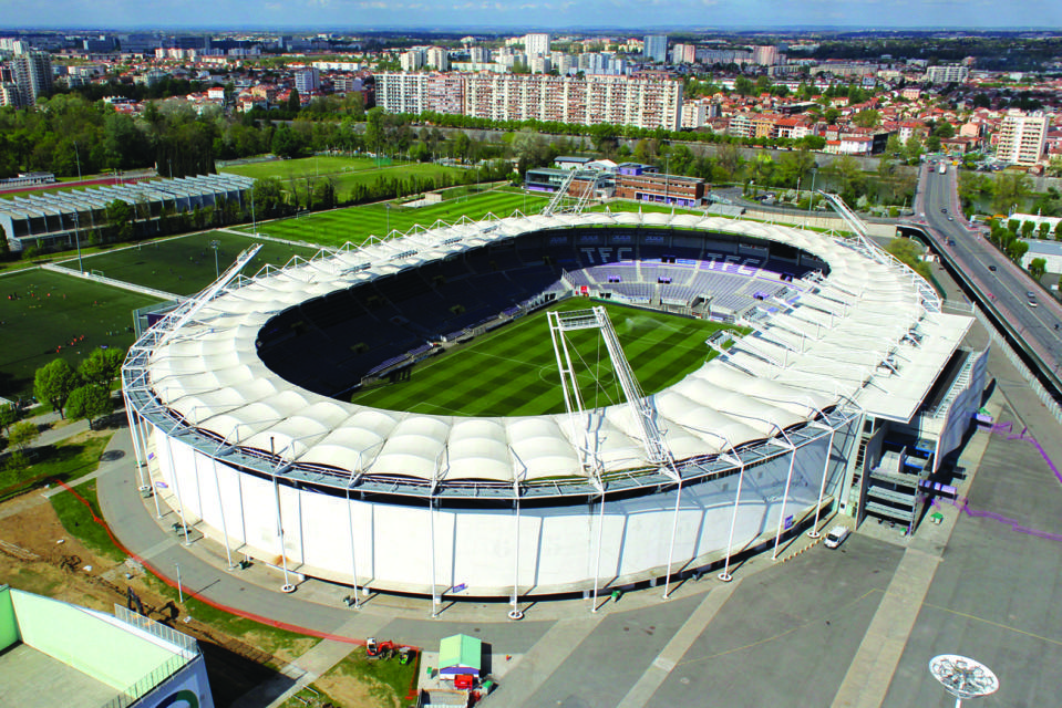 Equipements sportifs, culturels et publics Equipements sportifs, culturels et publics