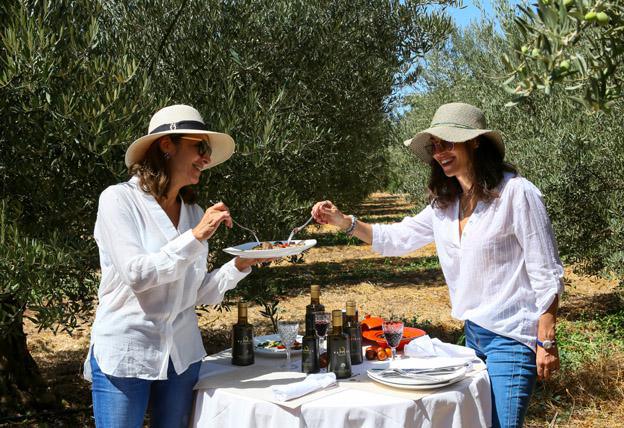 Amal et Zoubida - © D. Marché