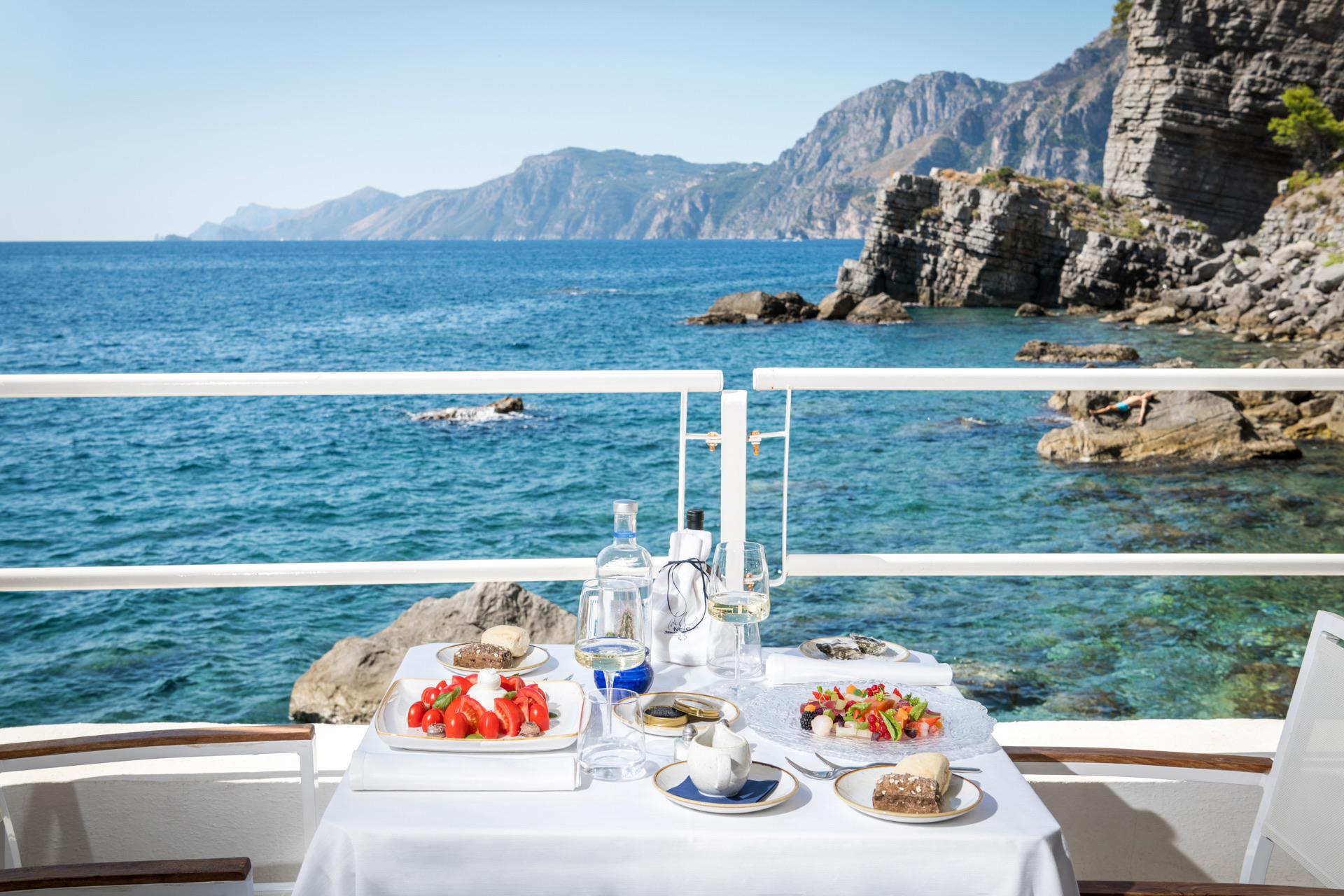 Ninó beach restaurant