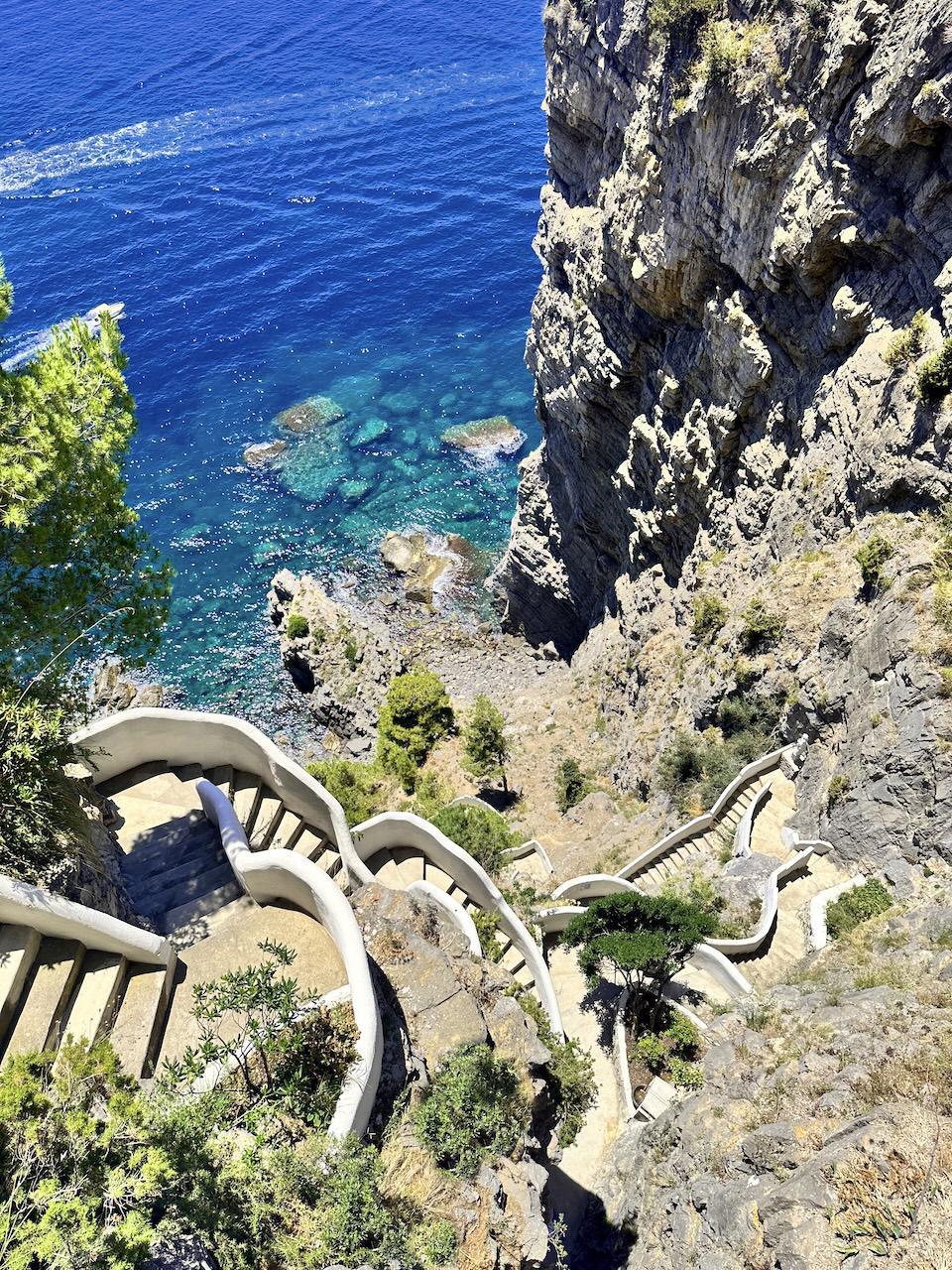Impossible stairway