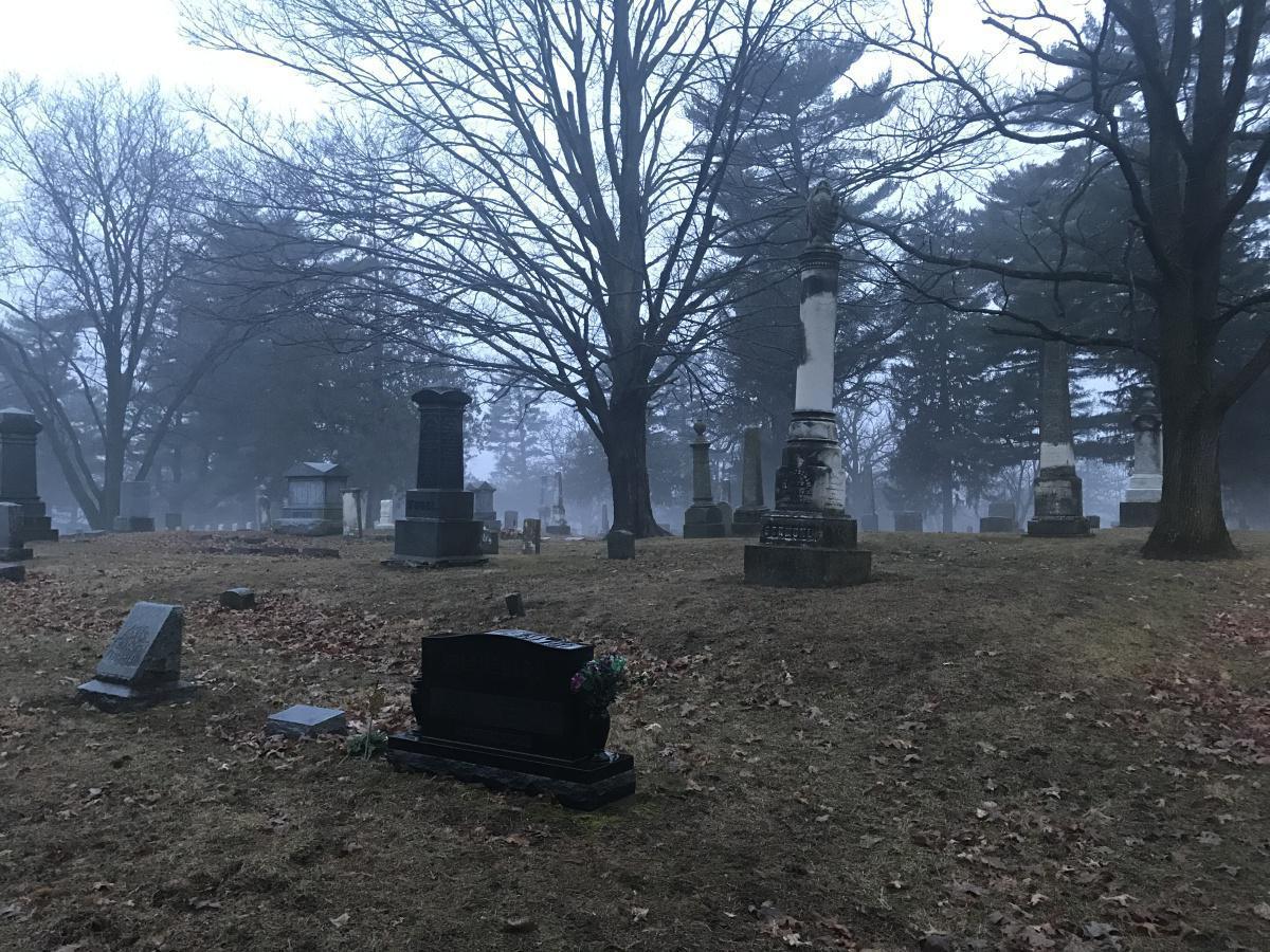 “No Graveyard Ghosts For Him” (March 27, 1909 Galena Daily Gazette) “No Graveyard Ghosts For Him” (March 27, 1909 Galena Daily Gazette)