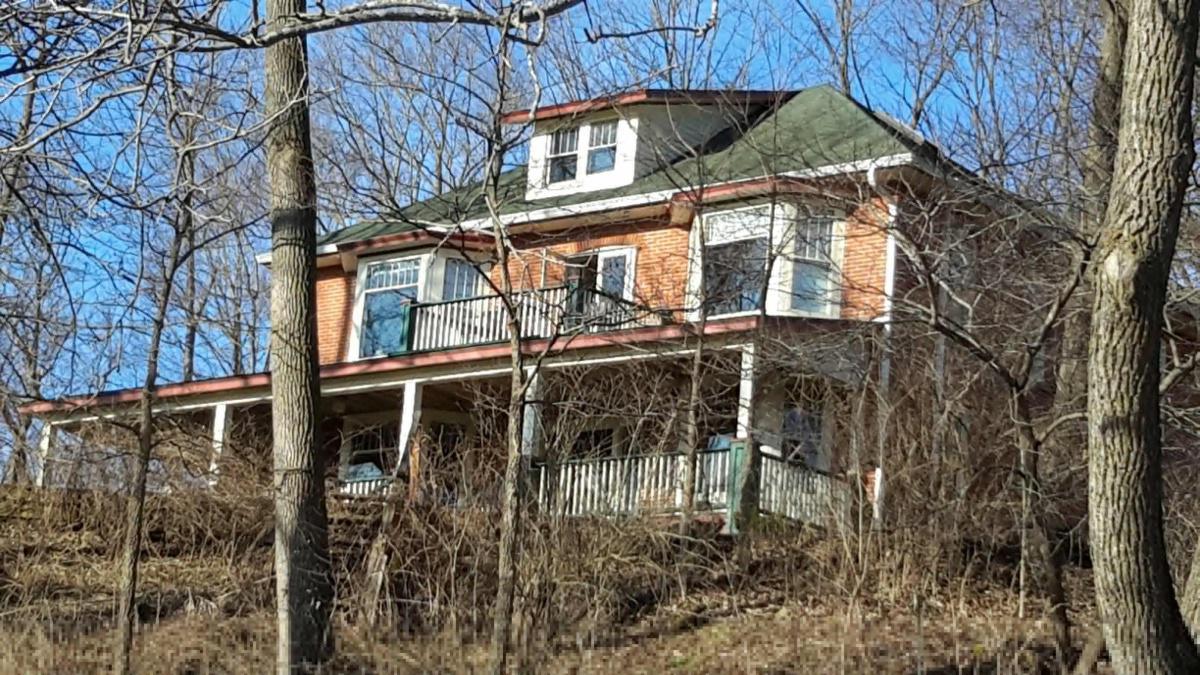 “Guest Presence” “Guest Presence”