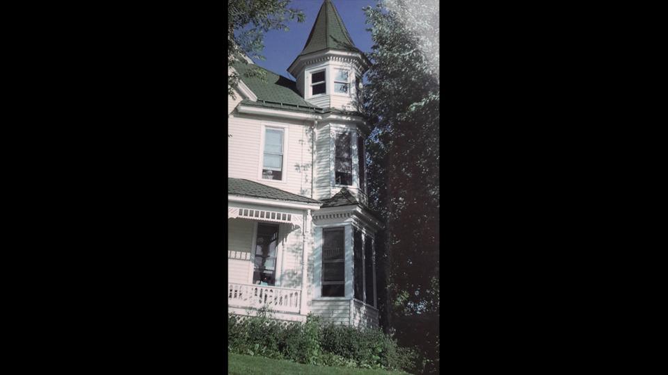 08. Queen Anne 08. Queen Anne