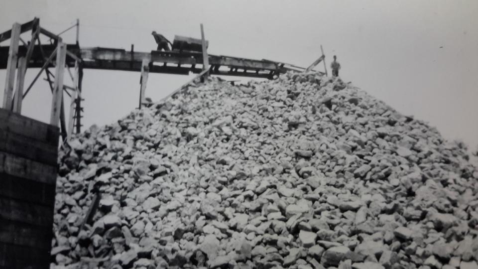 02. 1690-1820 02. 1690-1820