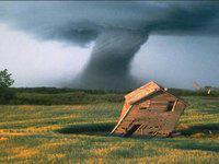 Catastrophes USA: tornade et accident de train