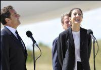 Actu Monde : Ingrid Betancourt est arrivée en France, tout le pays 'est heureux'