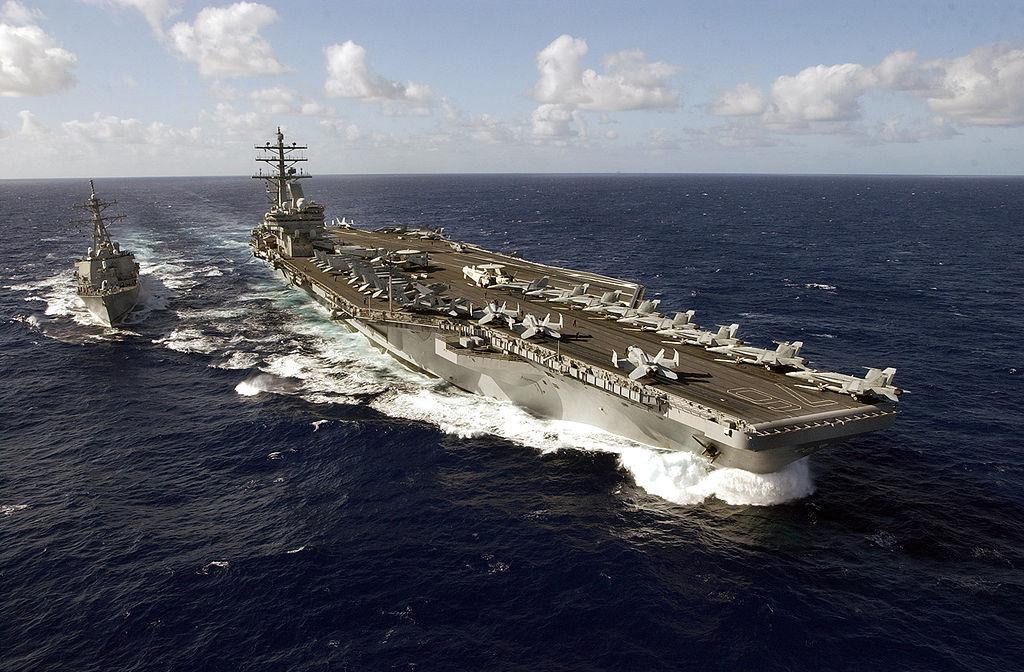 Guerre froide; Quand la Chine prend la mer