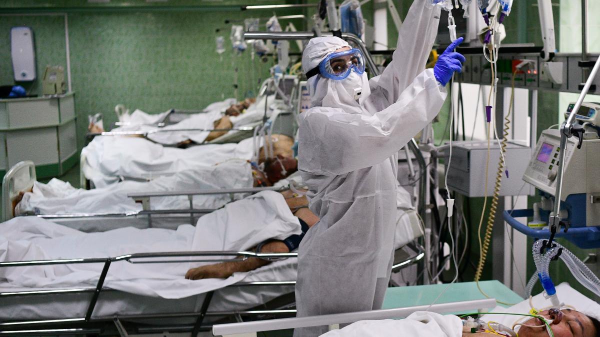 Europe: L'alerte coronavirus au Royaume-Uni passe du niveau 4 au niveau 3
