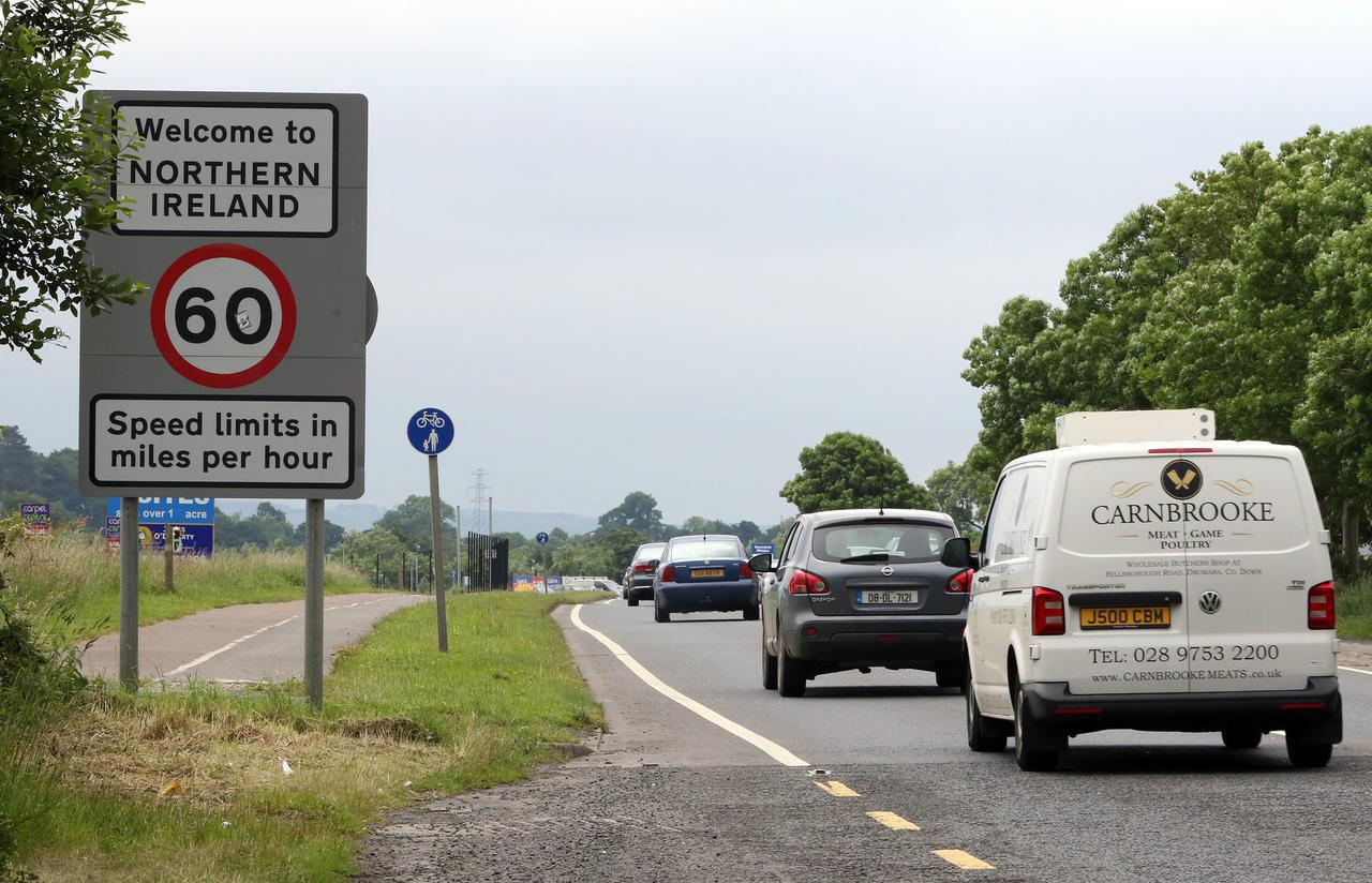 L'UE rouvre la bataille de Brexit à la frontière irlandaise