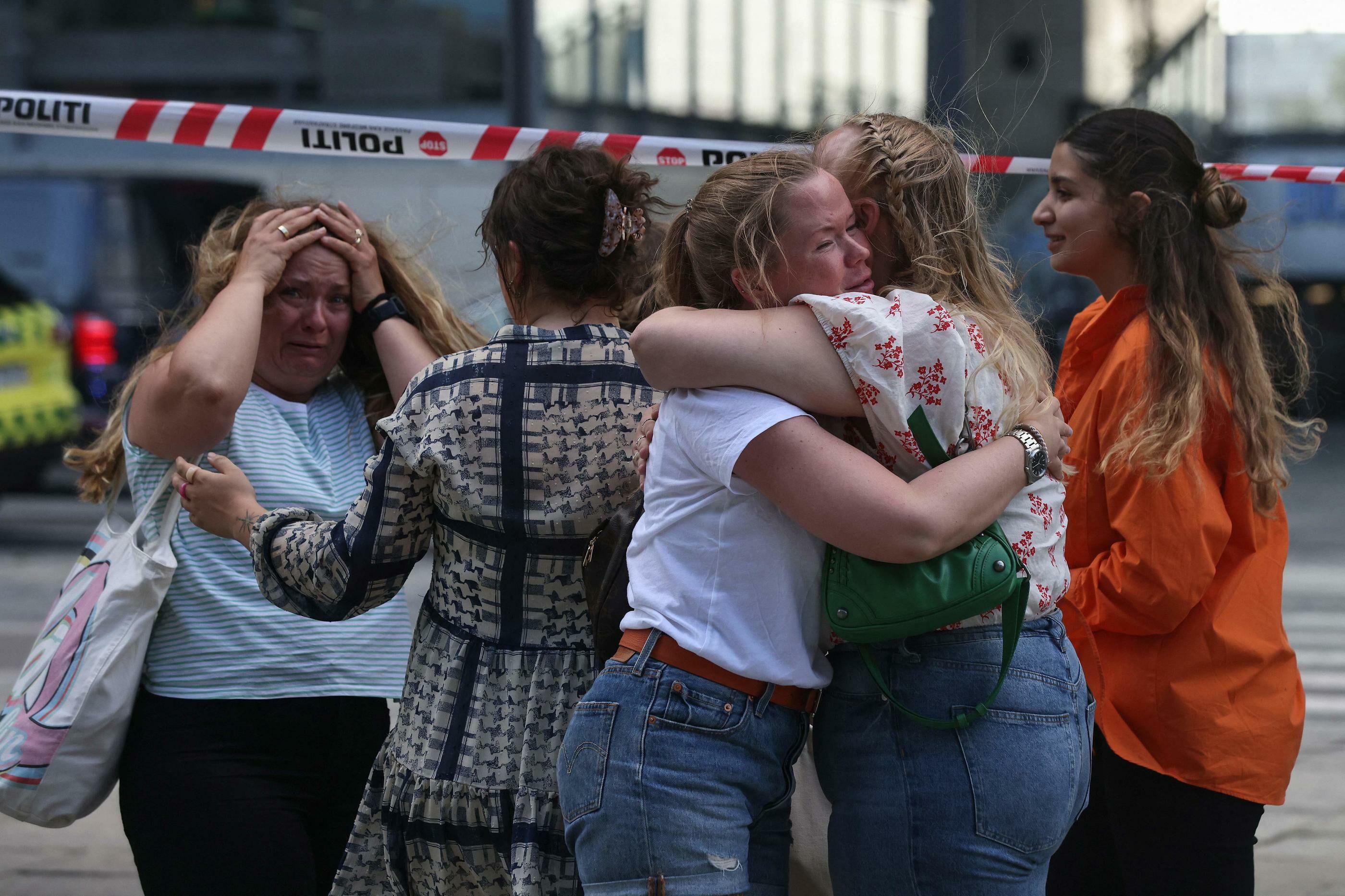 Un acte de terrorisme n’est pas à exclure dans la fusillade à Copenhague qui a fait plusieurs morts.