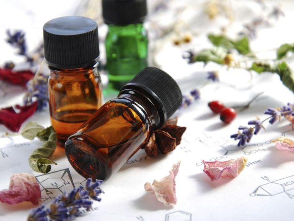 Envahi par le stress, l’anxiété, les idées noires? Les huiles essentielles vous aident