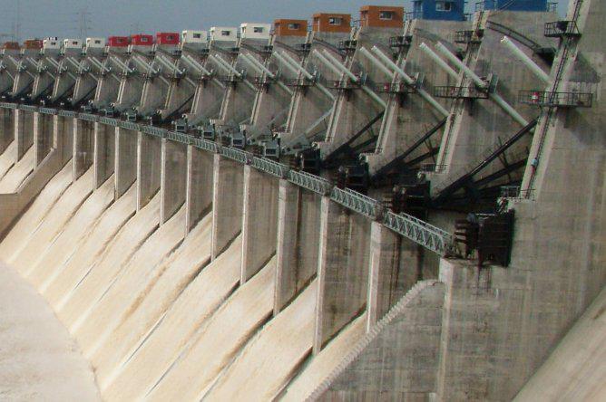 La Ministre de l'écologie réunit les protagoniste du barrage de Sivens