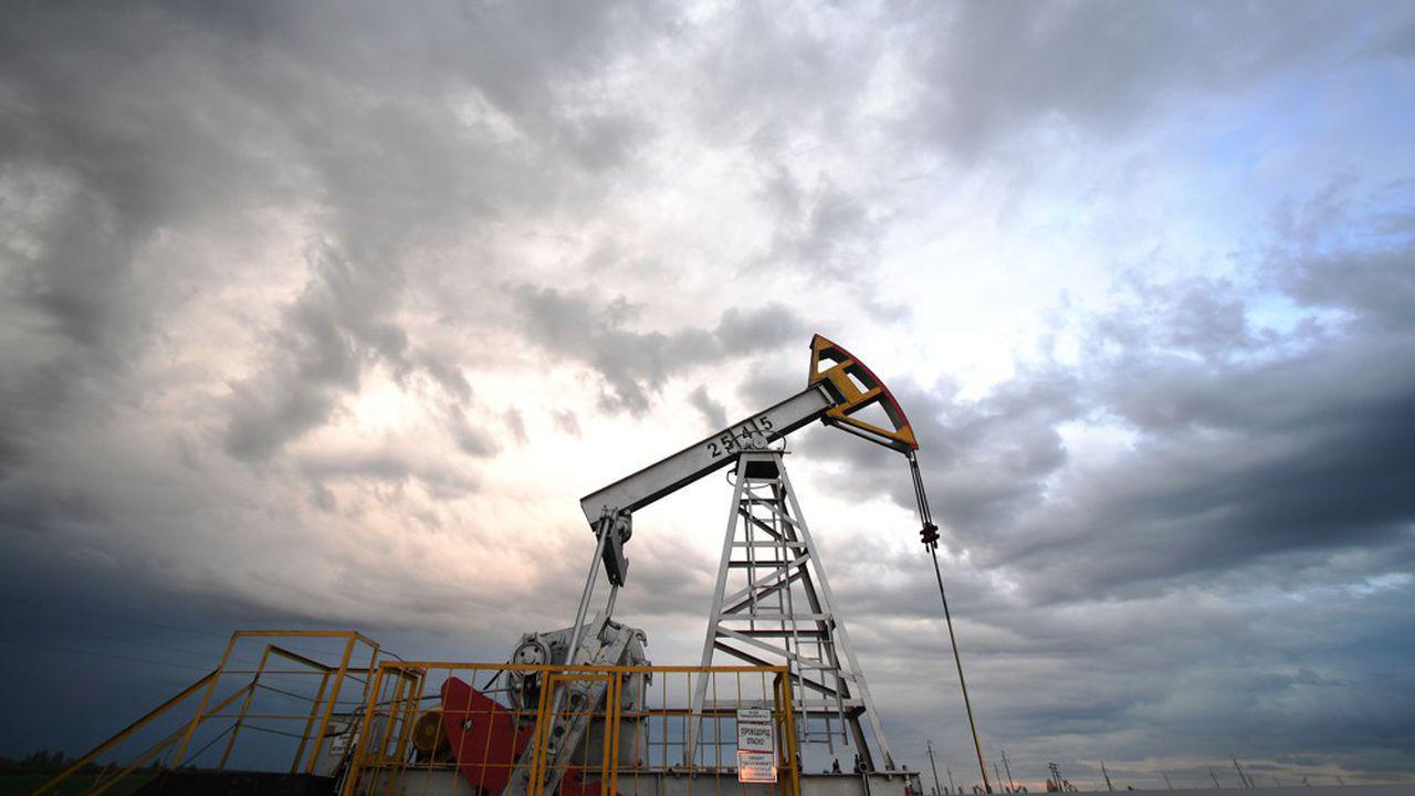 L'Arabie saoudite annonce une nouvelle réduction de sa production de pétrole, soutenant les prix sur le marché mondial