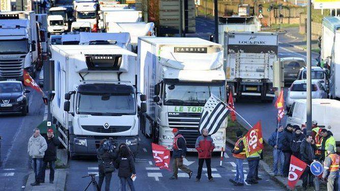 Les barrages routiers levés malgré l'échec des négociations