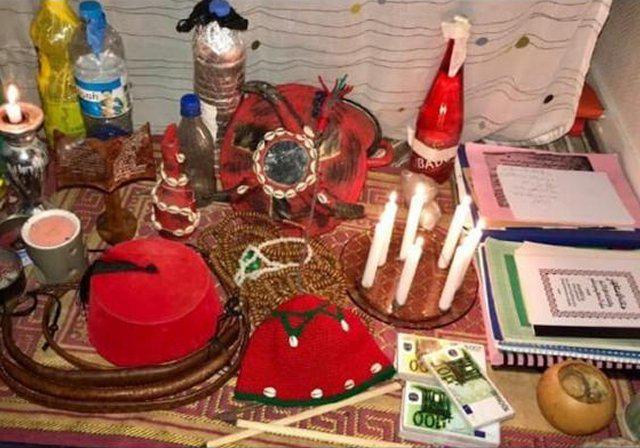 https://www.editoweb.eu/maraboutvoyant/Sorcier-Feticheur-Africain-Tel-06-05-57-32-44-sur-Watsapp_a16.html