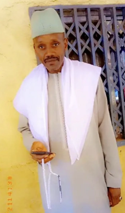 Grande Voyance du Professeur ARUNA en Martinique, Le-Robert, Shoelcher : Grand voyant et meilleur médium sérieux, spécialiste retour de l'être aimé - Tel + Whatsapp : 06 96 17 80 66 / 06 96 51 56 38