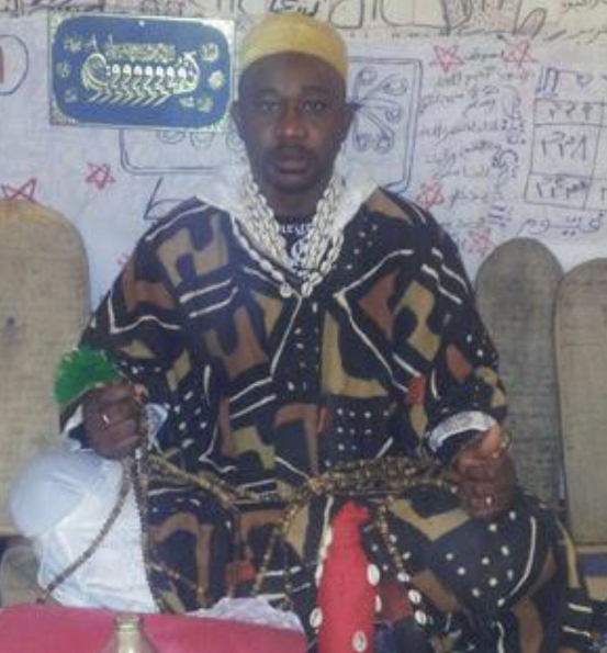 Professeur Famaya, à Pantin, Le Blanc-Mesnil, en SEINE-SAINT-DENIS, un des meilleurs grand voyant marabout Africain et sorcier - Tel+Whatsapp : 06 30 05 04 77 - 07 75 82 60 10 - Retrouver le bonheur, santé, chance, travail, et bien plus...