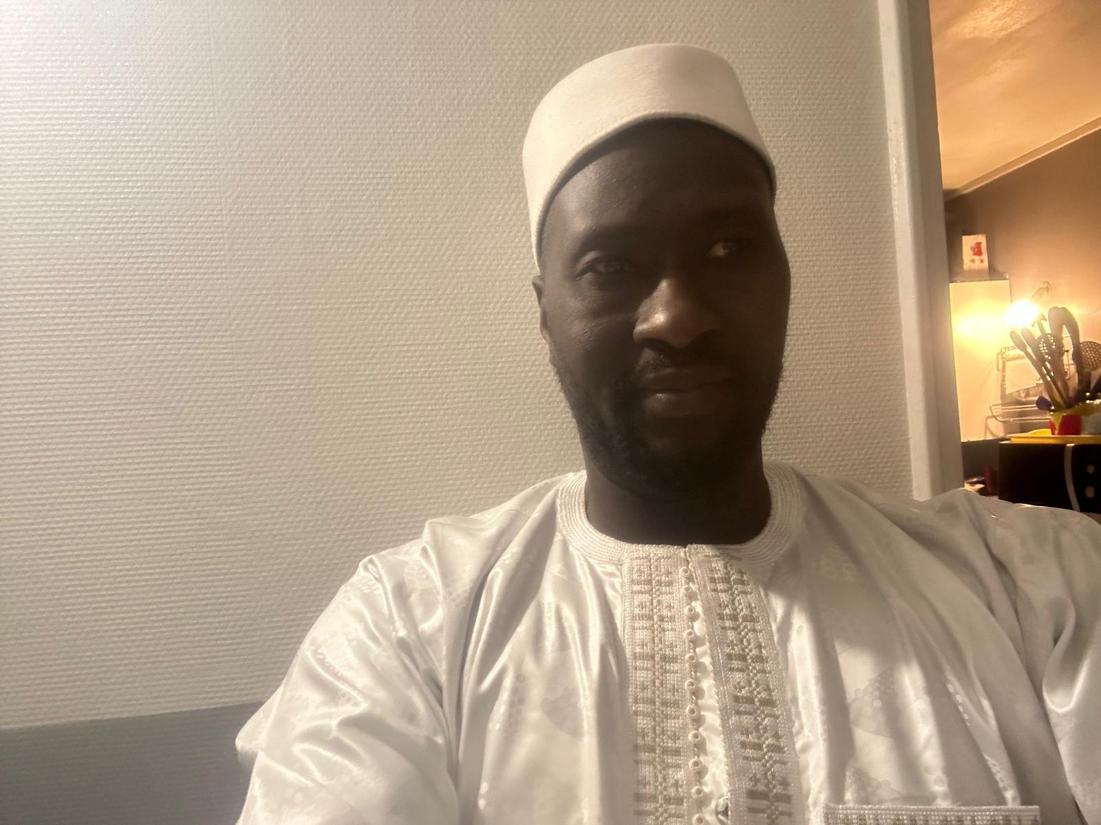 Maître GASSIM, Excellent Grand et puissant Médium 🔮, à Montargis, Chartres, région Centre, Travaux occultes puissants, Guérisseur Authentique reconnu et Efficace, meilleur Marabout 🌟 | 📞 Tel et WhatsApp : 07 78 63 77 41