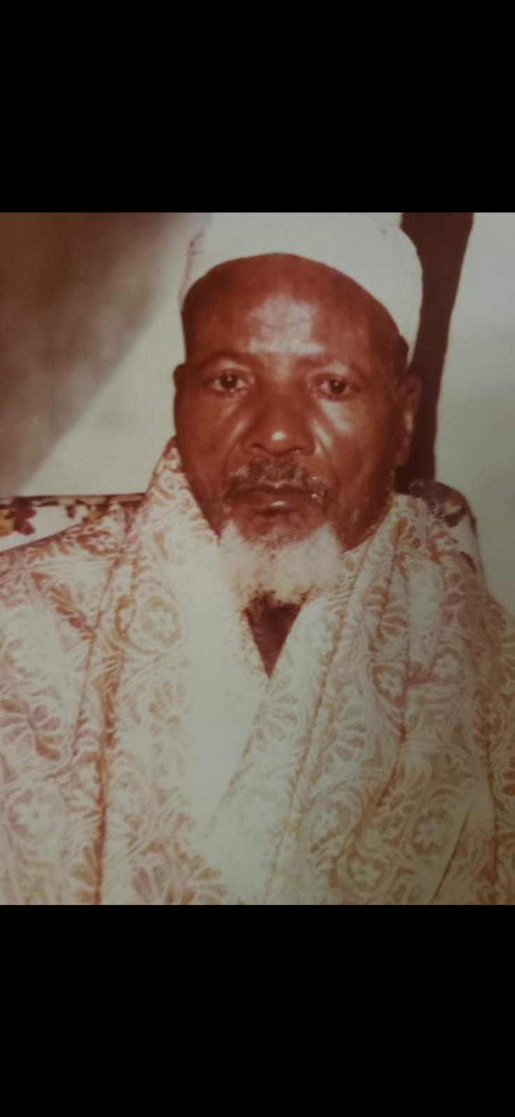 Éminent Voyant Médium Professeur ADAMA, à Paris en Ile de France : Grand Marabout Expert en Amour et Réconciliation Amoureuse – Tel & WhatsApp : 06 12 90 23 42 – 07 80 14 93 38