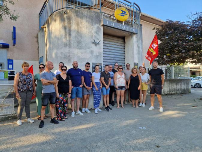 Les facteurs de Prunelli-di-Fium'Orbu, en grève, rejoints par leurs homologues de Ghisonaccia Les facteurs de Prunelli-di-Fium'Orbu, en grève, rejoints par leurs homologues de Ghisonaccia