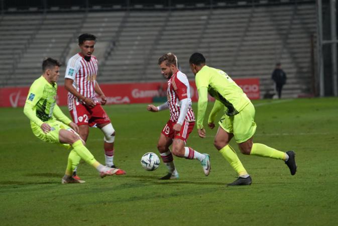 L’AC Ajaccio tient tête à Angers (1-1) L’AC Ajaccio tient tête à Angers (1-1)