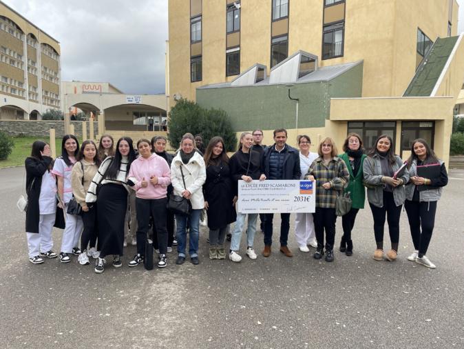 Octobre Rose : Les élèves du lycée Scamaroni à Bastia remettent un chèque de 2031€ à la Ligue contre le cancer Octobre Rose : Les élèves du lycée Scamaroni à Bastia remettent un chèque de 2031€ à la Ligue contre le cancer