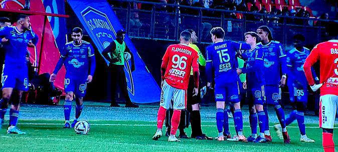 Le Sporting s'écroule à Valenciennes (3-1) Le Sporting s'écroule à Valenciennes (3-1)