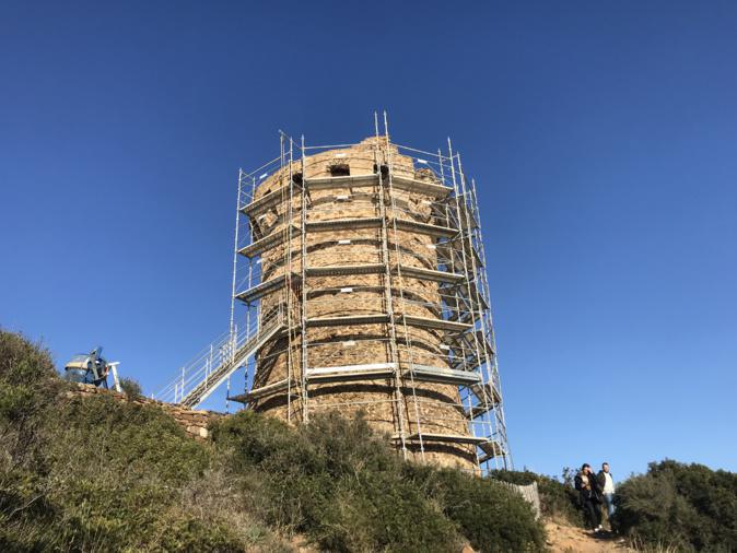 La tour de Fautea se refait une beauté pour ouvrir au public La tour de Fautea se refait une beauté pour ouvrir au public