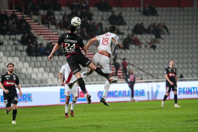 L’AC Ajaccio domine Guingamp (3-0) L’AC Ajaccio domine Guingamp (3-0)