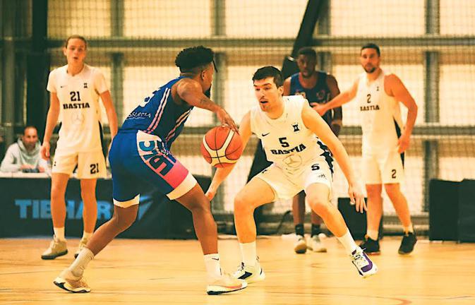 Coupe de France de Basket : la marche était trop haute pour l'EFOB Coupe de France de Basket : la marche était trop haute pour l'EFOB