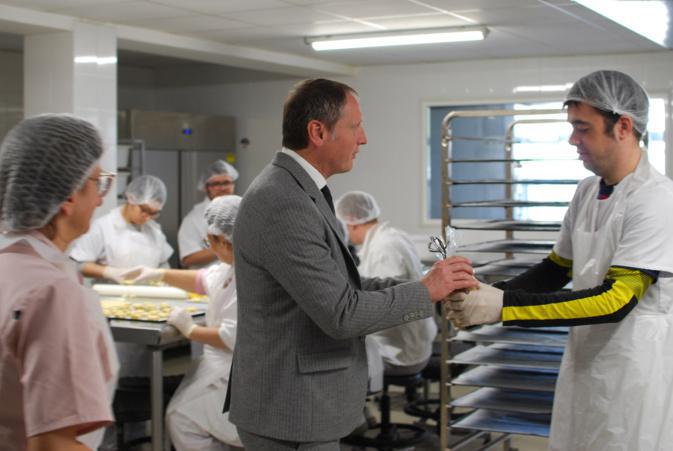 Le préfet de Haute-Corse à la rencontre des personnels et des patients des centres médicalisés Le préfet de Haute-Corse à la rencontre des personnels et des patients des centres médicalisés