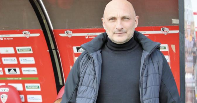 Ligue 2 – Avant Saint-Etienne, Olivier Pantaloni estime que « l’ACA peut battre n’importe qui » Ligue 2 – Avant Saint-Etienne, Olivier Pantaloni estime que « l’ACA peut battre n’importe qui »