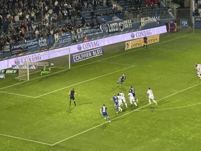 Malgré une bonne prestation, le SC Bastia partage les points face au Paris FC (1-1)