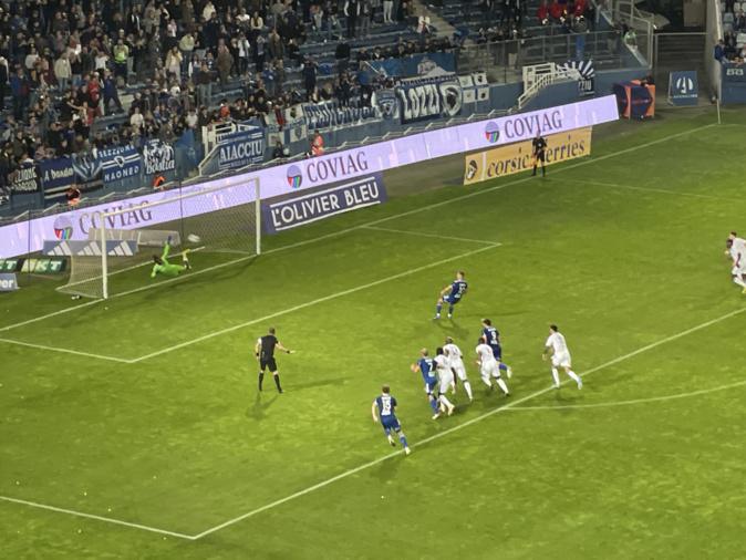 Malgré une bonne prestation, le SC Bastia partage les points face au Paris FC (1-1) Malgré une bonne prestation, le SC Bastia partage les points face au Paris FC (1-1)