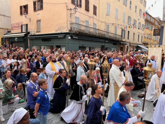EN IMAGES - Bastia retrouve la Fête-Dieu, une tradition oubliée depuis 70 ans
